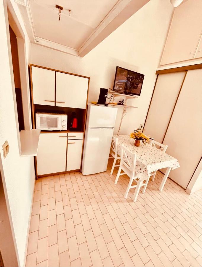 Studio vue mer Réf Agay Plage G 11 Saint-Raphaël Eksteriør bilde